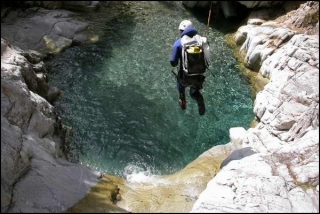 Canyoning no sul de Drome. 